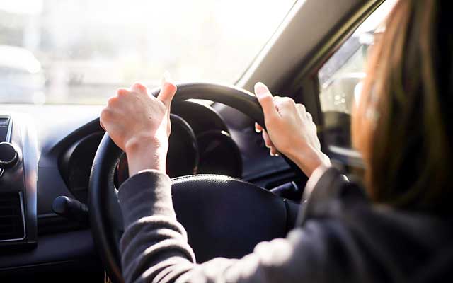 Is It Safe to Drive With a Shaking Steering Wheel